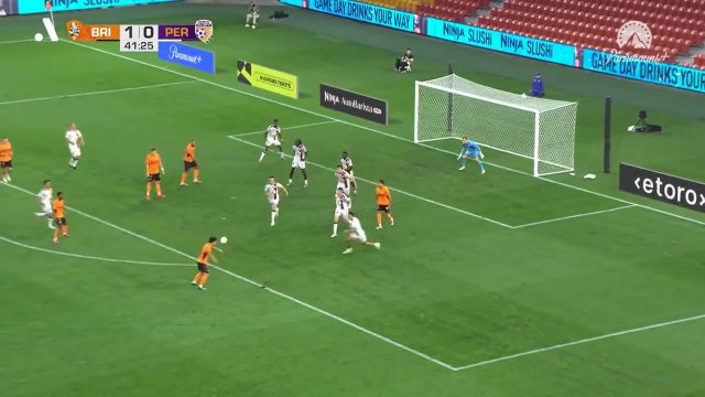 Brisbane Roar 2-0 Perth Glory — Tae-Hee Volley 42'
