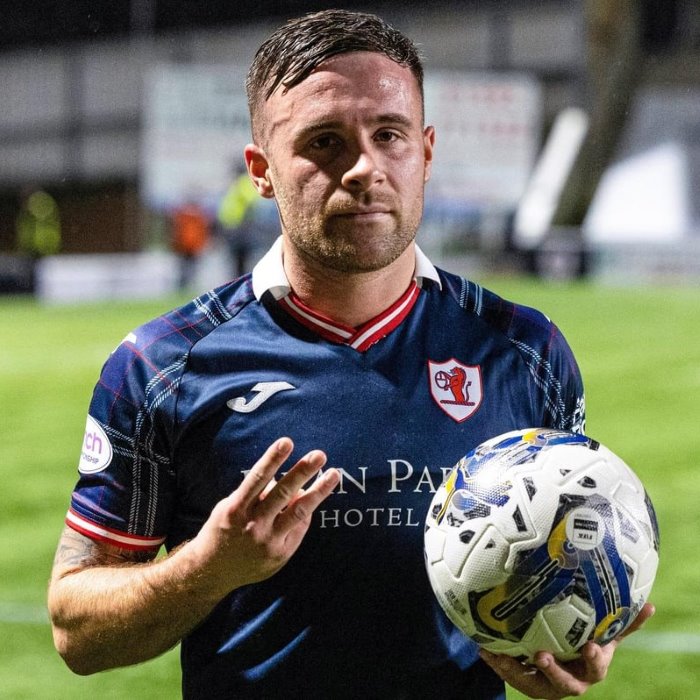 Lewis Vaughan Icon